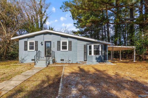 4000 Mcewen Dr Nw, Huntsville, AL, 35810-3655 | Card Image