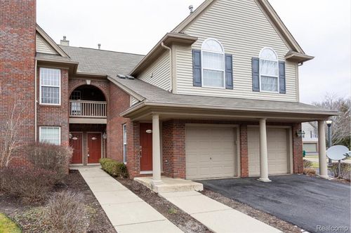 28471 Carlton Way Dr, Novi, MI, 48377-2636 | Card Image