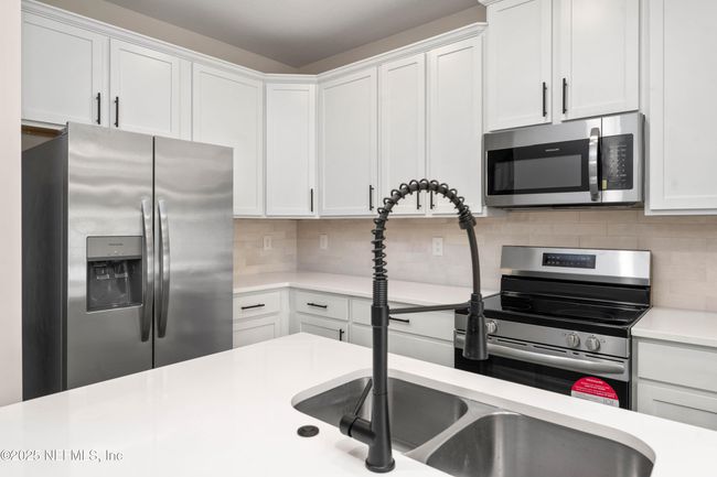 *Photo is of the same floor plan, different unit in building. Some finishes may slightly differ.* | Image 7