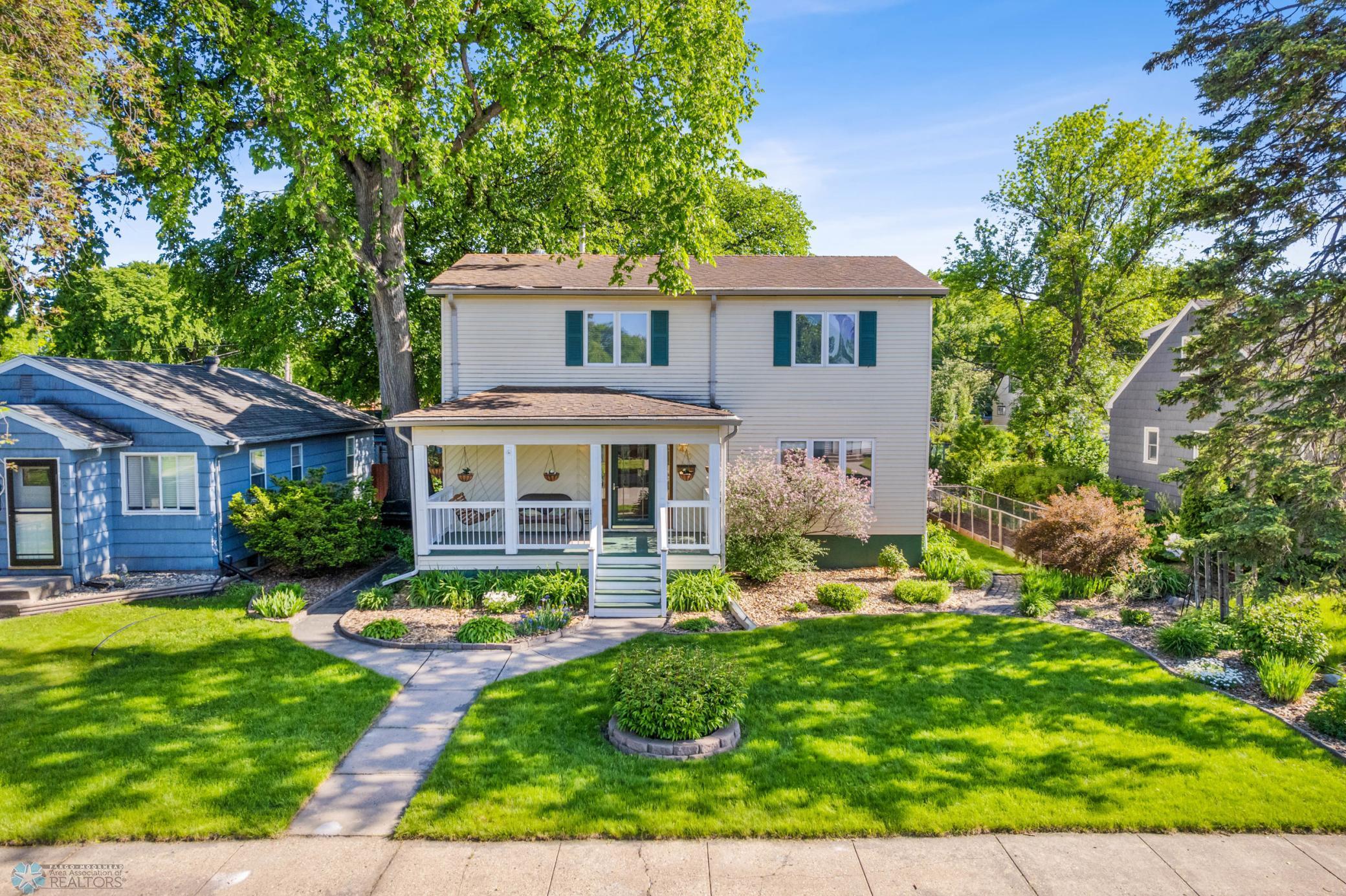 15th Ave, Fargo, ND 58103
