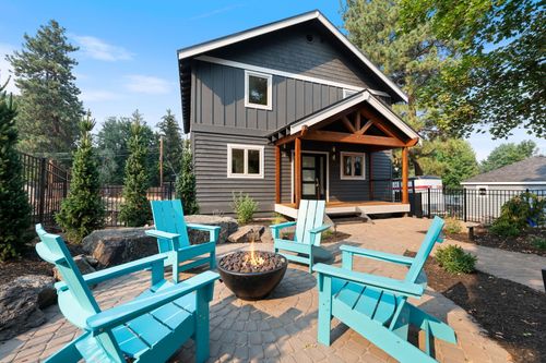 1026 Nw Baltimore Ave, Bend, OR, 97703-3142 | Card Image