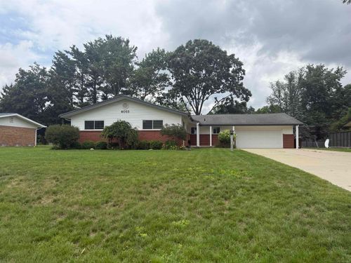 4055 Sandy Creek Drive, Shelby Charter Township, MI, 48316 | Card Image