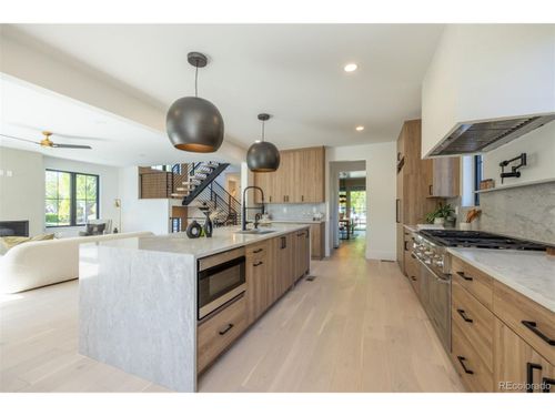 2200 Newton St, Denver, CO, 80211-5062 | Card Image