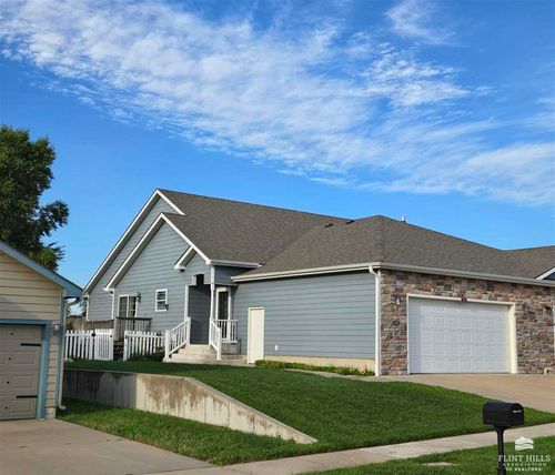 1713 Nw 9th St, Abilene, KS, 67410-7013 | Card Image