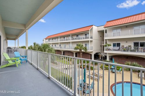 apt-203-1453 E Beach Blvd, Pass Christian, MS, 39571-4818 | Card Image