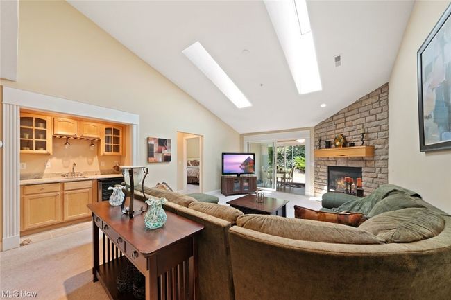 UNIT-6 - 10654 E Bayshore Rd, Condo with 3 bedrooms, 2 bathrooms and null parking in Lakeside-Marblehead OH | Image 5