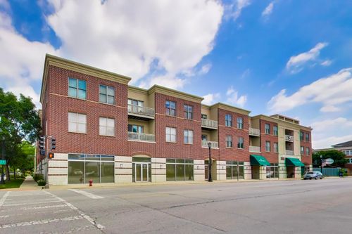 307-2951 Central St, Evanston, IL, 60201-1295 | Card Image