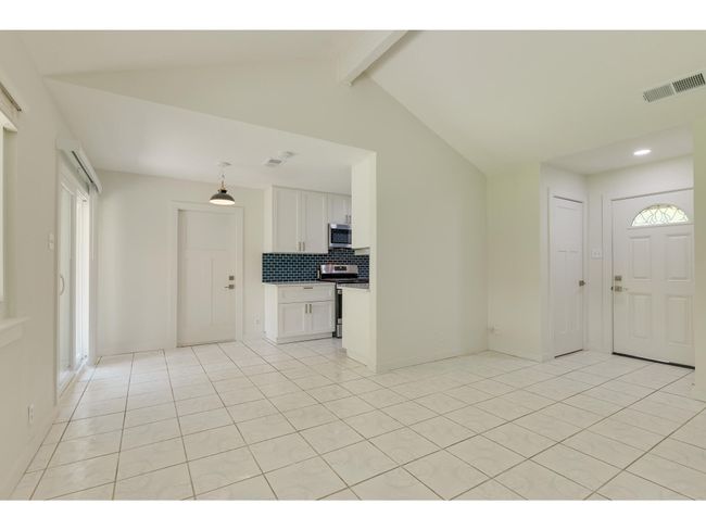 6112 Glen Meadow Dr, House other with 4 bedrooms, 2 bathrooms and 2 parking in Austin TX | Image 9