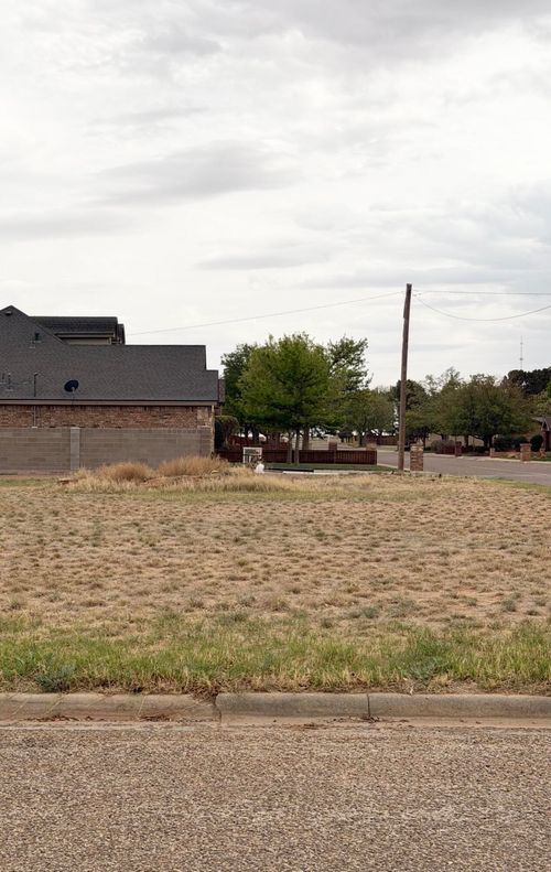 2301 Juniper Dr, Lamesa, TX, 79331-4023 | Card Image
