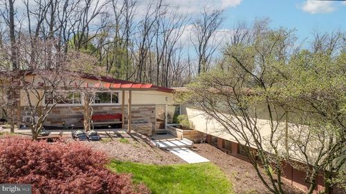 101 Timber Ln, STATE COLLEGE, PA, 16801-6916 | Card Image