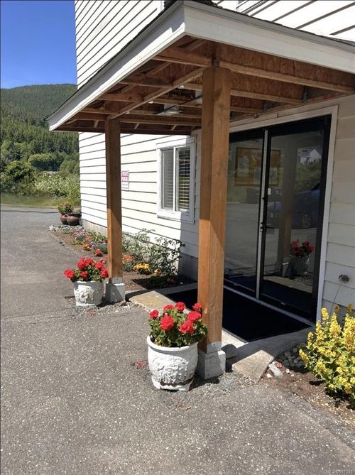 312-611 Macmillan Dr, Sayward, BC, V0P1R0 | Card Image