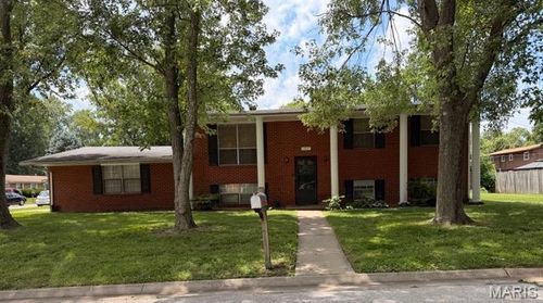 517 Lemans Way, Fairview Heights, IL, 62208 | Card Image