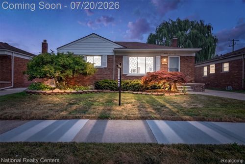 19801 Alger St, Saint Clair Shores, MI, 48080-3338 | Card Image