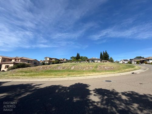 1540 Ridgeview Cir, Auburn, CA, 95603-6006 | Card Image
