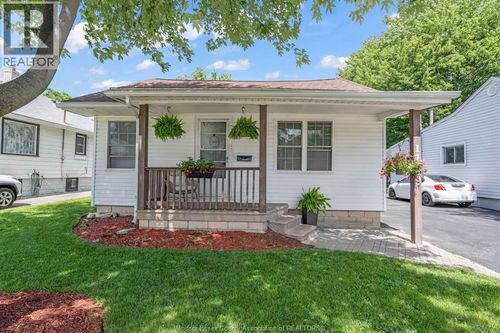 1196 Curry Ave, Windsor, ON, N9B2C9 | Card Image