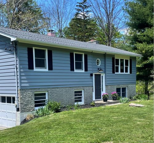 929 Centre Rd, Staatsburg, NY, 12580-6222 | Card Image