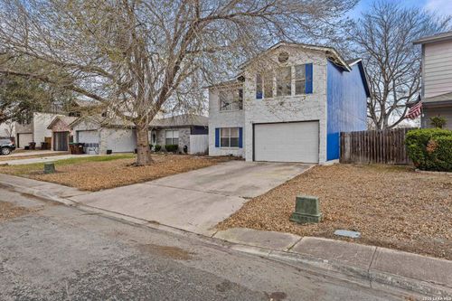 8146 Easy Meadow Dr, Converse, TX, 78109-3462 | Card Image