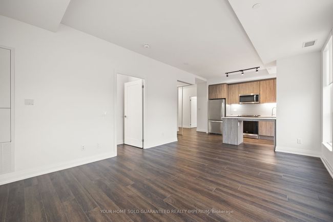 286 Main St, Condo with 3 bedrooms, 2 bathrooms and null parking in Toronto ON | Image 6