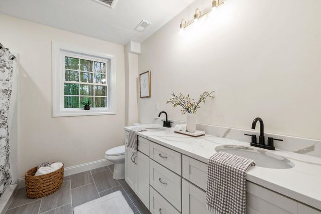 A - 46 Ledge Rd, Condo with 3 bedrooms, 3 bathrooms and null parking in Pelham NH | Image 22