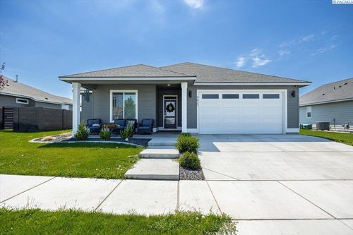 4827 Village View St, Richland, WA, 99352-5532 | Card Image