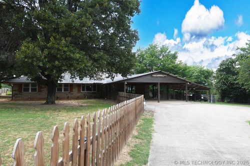 1108 Maple Ln, Stigler, OK, 74462-2575 | Card Image