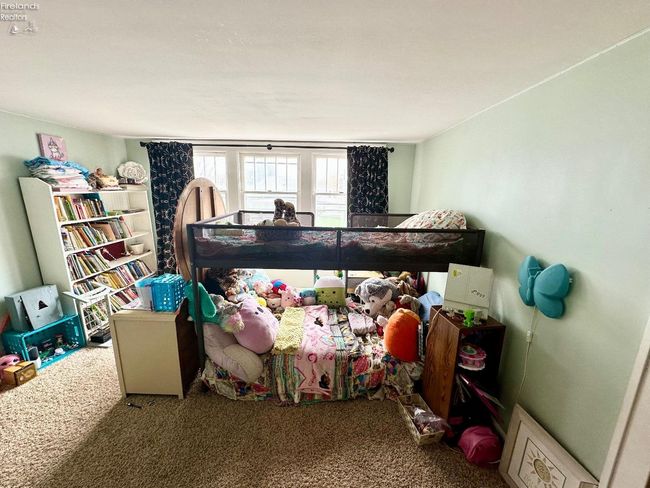 60 W Main St, House other with 4 bedrooms, 2 bathrooms and 2 parking in Greenwich OH | Image 17