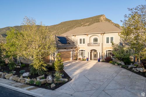 2204 Bridgewater Rd, Cedar City, UT, 84721-4441 | Card Image