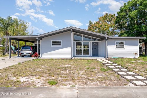 961 Canal Ln Ne, Palm Bay, FL, 32905-5501 | Card Image