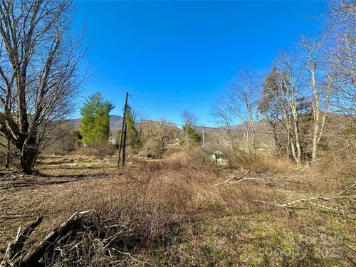 151 Church Hollow Rd, Boone, NC, 28607-8196 | Card Image