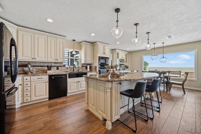 11320 Cedar Gully Rd, House other with 3 bedrooms, 2 bathrooms and 3 parking in Beach City TX | Image 21