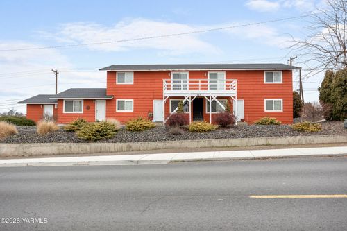 1013 2nd Ave, Zillah, WA, 98953-9546 | Card Image