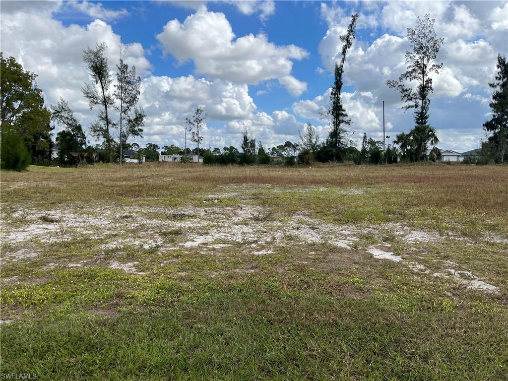 Land in CAPE CORAL 4