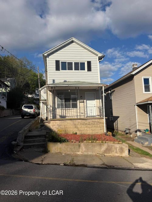 276 Gardner St, Plymouth, PA, 18651-1206 | Card Image