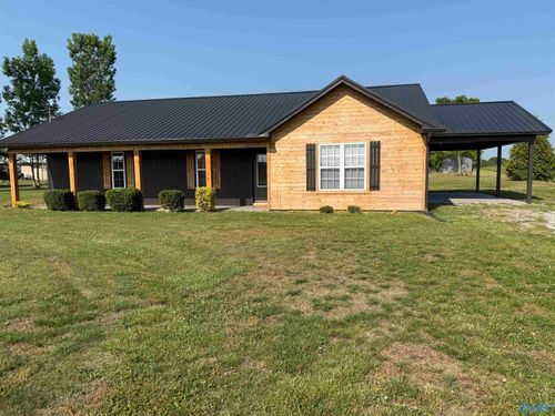 2540 Oak Grove Rd, Crossville, AL, 35962-5613 | Card Image