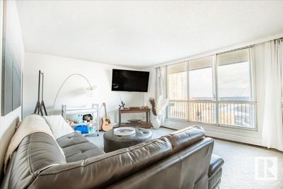 1906 - 9903 104 St Nw, Condo with 2 bedrooms, 2 bathrooms and null parking in Edmonton AB | Image 1