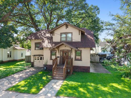 709 10th St Ne, Austin, MN, 55912-3603 | Card Image