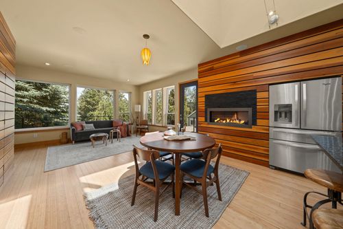 unit-1-1696 Sw Knoll Ave, Bend, OR, 97702-3644 | Card Image