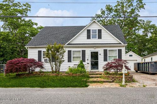 110 W 4th St, Howell, NJ, 07731-8510 | Card Image