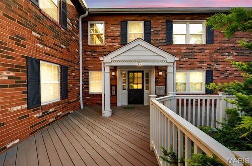 e3-1041 N Clay Ave, Kirkwood, MO, 63122-2664 | Card Image