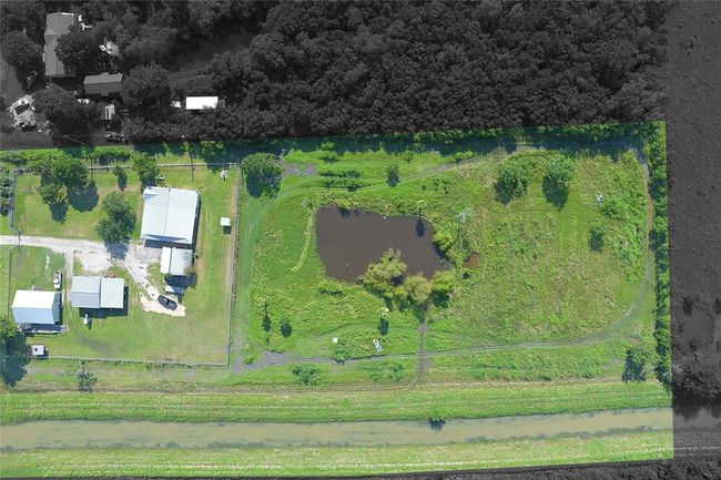 The high lighted image is the entire property | Image 6