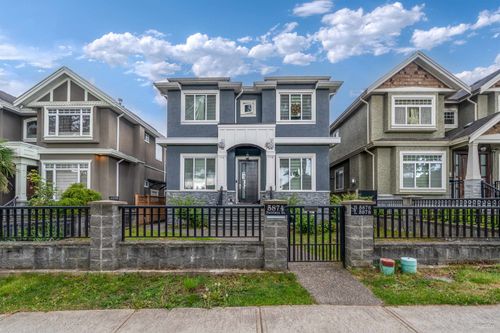 5874 Battison St, Vancouver, BC, V5R4M8 | Card Image