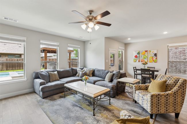 5909 Horsetail Dr, House other with 4 bedrooms, 3 bathrooms and null parking in McKinney TX | Image 12