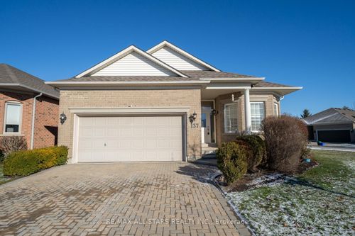 137 Long Stan, Stouffville, ON, L4A1P6 | Card Image