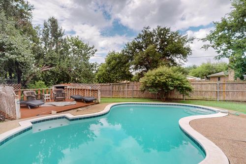 1041 Mckinley St, Benbrook, TX, 76126-3471 | Card Image