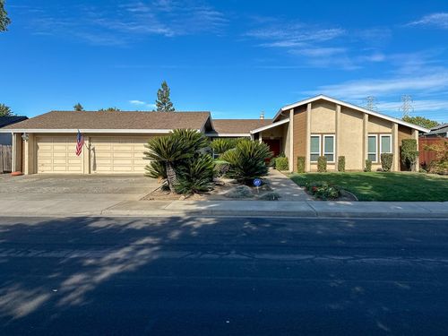 3925 Crocus Dr, Modesto, CA, 95356-1326 | Card Image