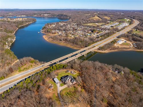 18318 Oakridge Rd, Springdale, AR, 72764-8809 | Card Image