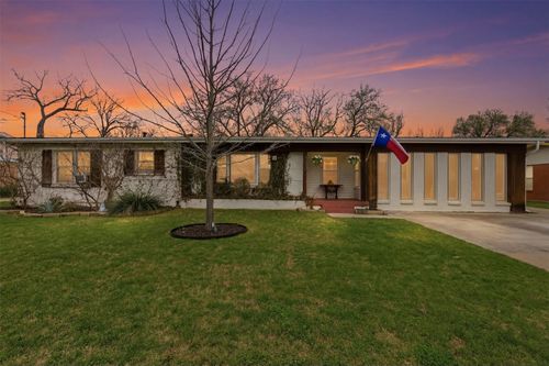 1218 Warden St, Benbrook, TX, 76126-3528 | Card Image