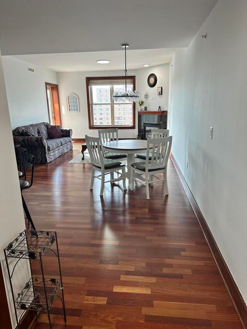 333 W Mifflin St, Madison, WI, 53703-2599 | Card Image