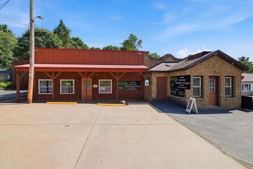11251 Route 322, Shippenville, PA, 16254-4933 | Card Image