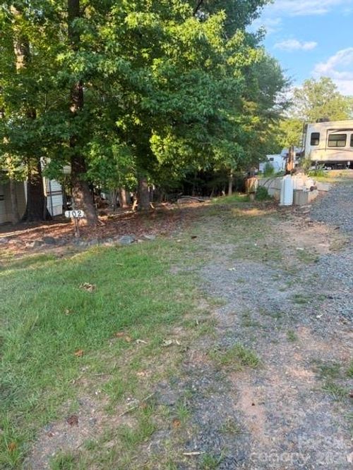 102 Powder Horn Trl, Mount Gilead, NC, 27306 | Card Image